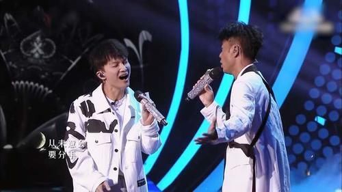 勤深深回来了!金声拍档能让《我们的歌》起死回生吗?