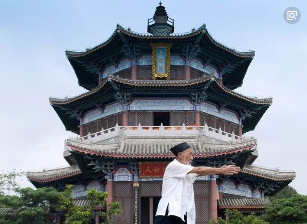 长生#佛教在中国传教千年, 为何不能将道教排挤出局 道家文化的独特魅力！