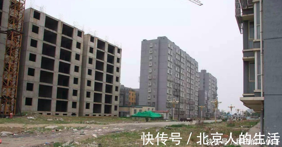 房屋|公寓楼产权仅40年,到期后房子怎么处理,归谁所有呢!