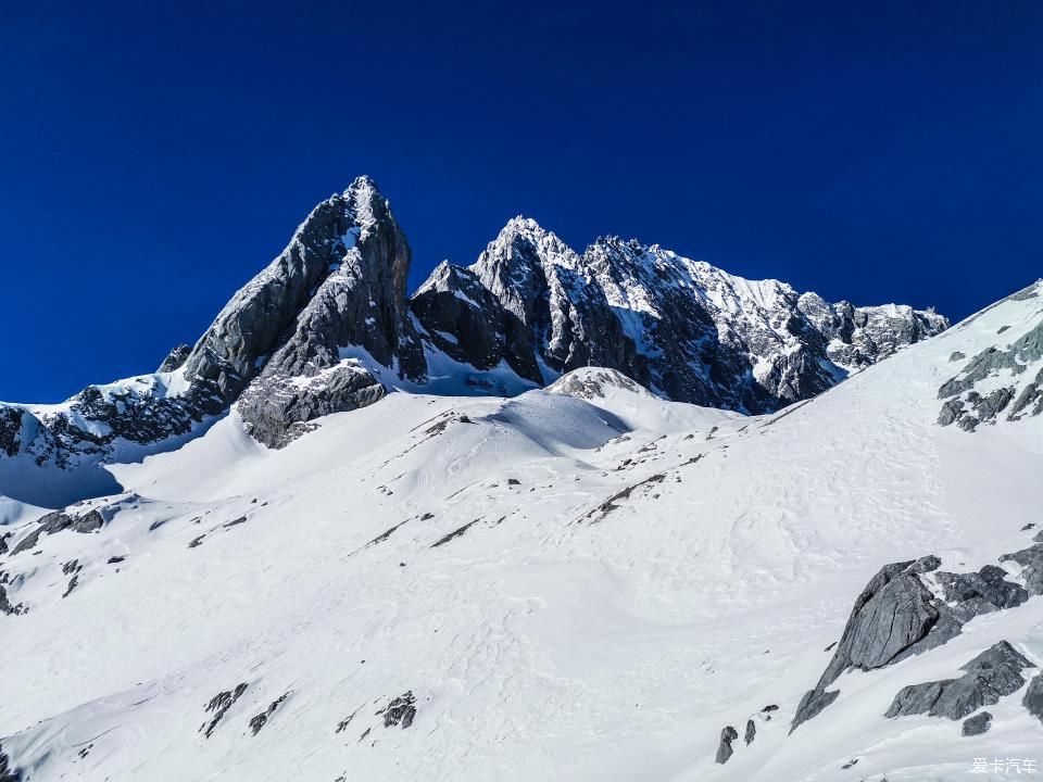 和高尔夫嘉旅一起去邂逅玉龙雪山