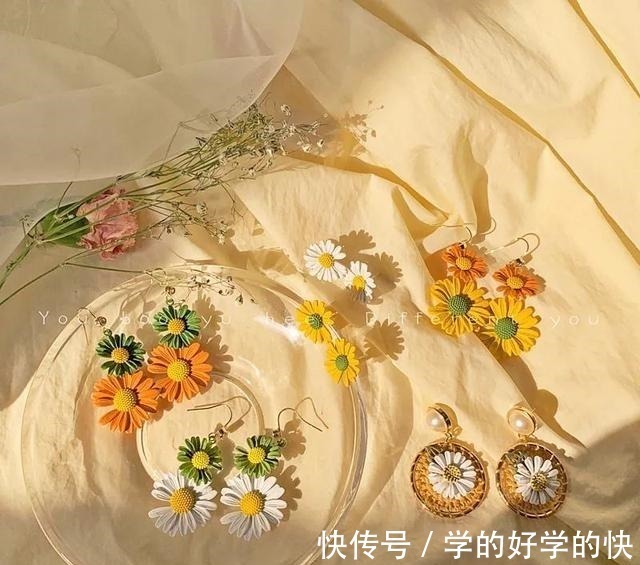 赵露思 时尚圈真是个轮回!盘点今年流行的“土味发饰”,没想到还真好看!