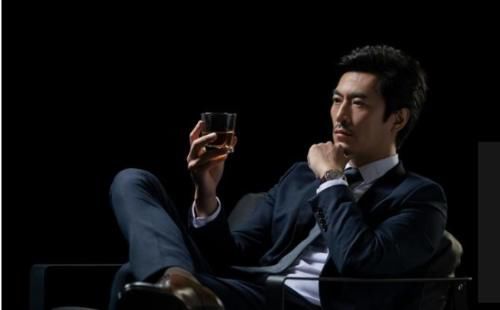 男性|“雄激素”旺盛的男人，一般有4个共同特征，看看你占了几个？