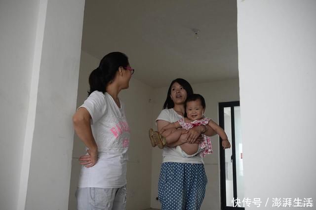 拼多多|京东招001号快递员,刘强东允诺干满5年买房,如今状况让人惊讶