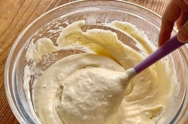 电饭锅蛋糕怎么不湿不粘还蓬松,配方和雷点依次总结,想失败都难