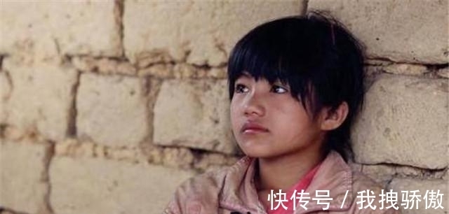 懂事|还记得《变形记》中的李勒优吗?被城市妈妈收养后,今变化很大