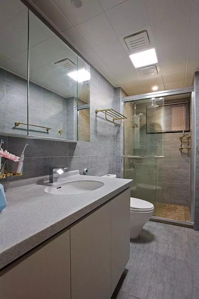 客厅|100平两室新房,客厅好漂亮,特别是沙发墙上的挂画