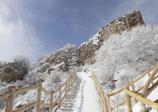 白石山雪后惊现美景：冰挂、雾淞、云海美不胜收