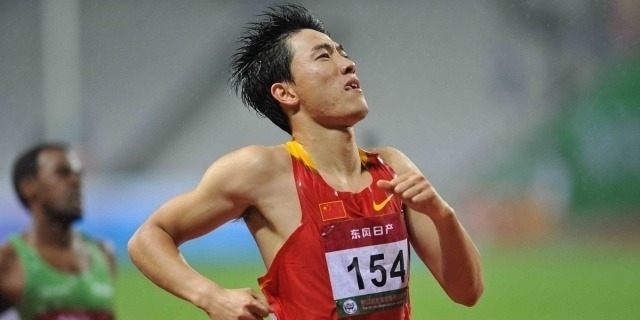 比刘翔最好成绩还快0.08秒,110米跨栏王跑