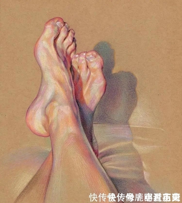 脚部&他只画手和脚,作品“肉感”十足,似乎让人能感觉到温度