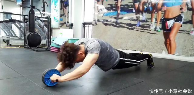 bw必威西汉姆联官网-敬妃临终留下玉镯甄嬛看清内壁小字崩溃：养了多年的胧月竟是假的