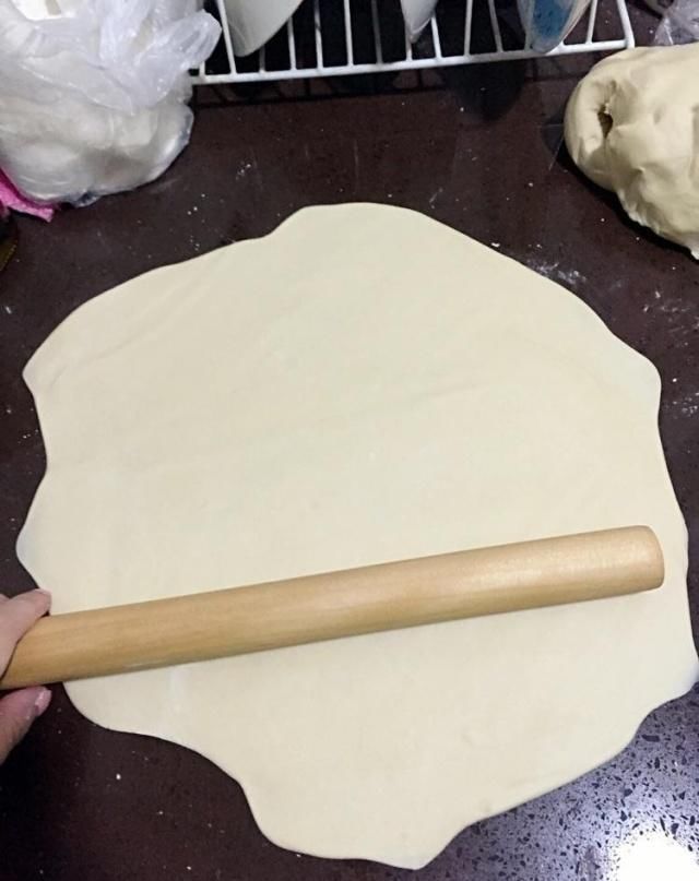 78岁奶奶做春饼的秘方,只需多加“这1步”,皮薄如纸,弹性十足