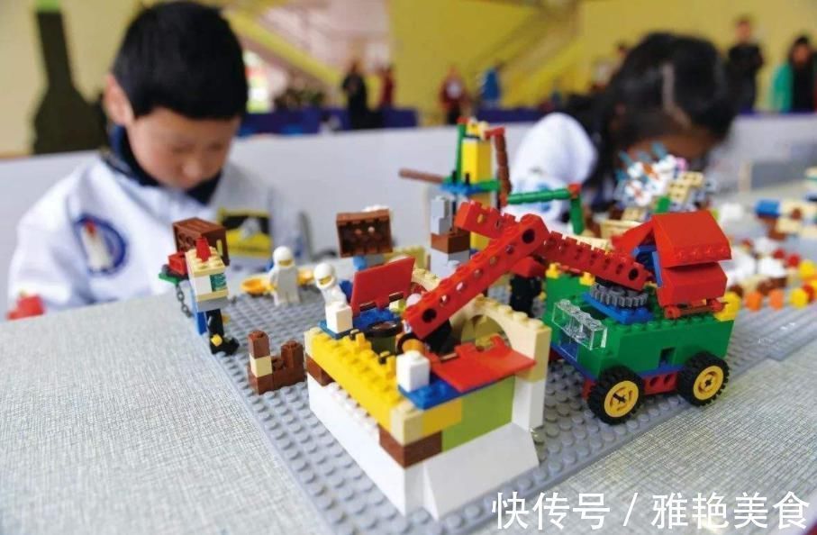 尿裤子|给父母的忠告:这4样东西能促进孩子大脑发育,再穷也不要断太早