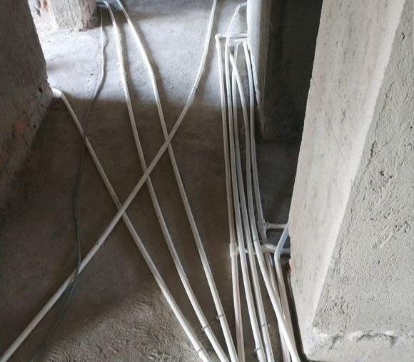 新家|看完新家刚做完的水电，顿时整个人都不好了，要求重做过分吗？