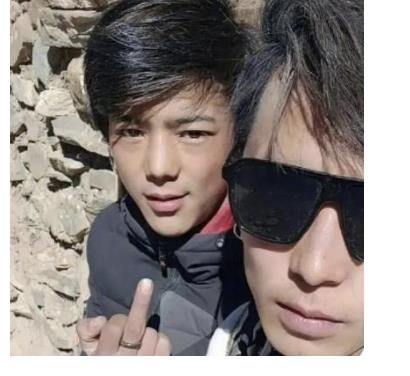 路透|《中餐廳》新路透，周也外出購(gòu)物黑臉，丁真豎食指作何解釋？