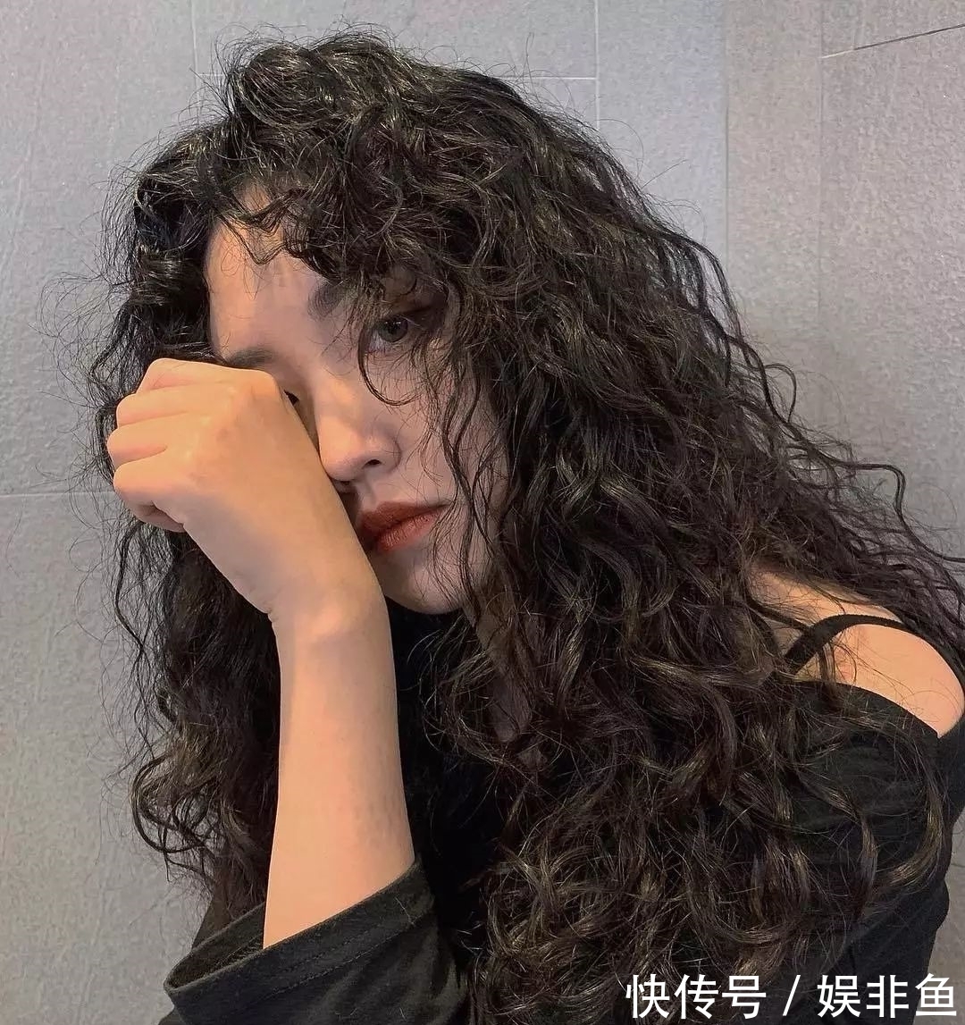 复古 复古发型“羊毛卷”