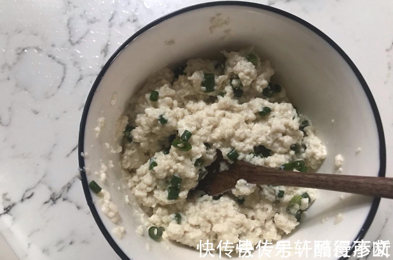 虾仁炒鸡蛋|从小吃到大的小葱拌豆腐，鲜美爽口，怎么吃都不腻