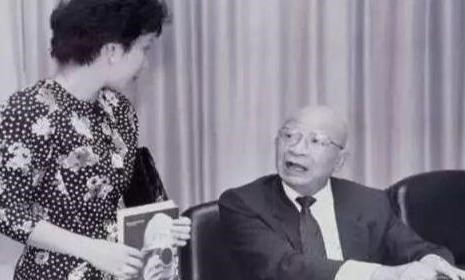 朱玲玲二婚老公罗康瑞600亿遗产争夺战,比