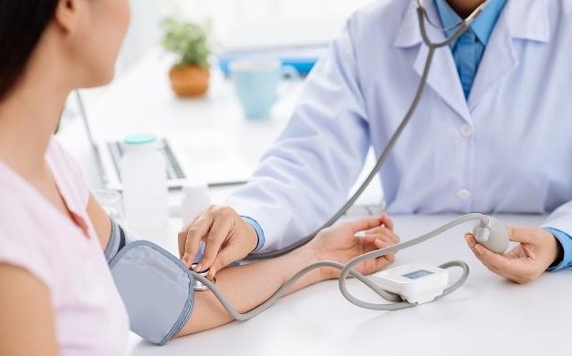 心脑血管病|高血压病人注意每天做好5件事，血压“乖乖”降平稳