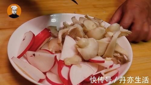 入冬后要多吃鱼，教你懒人做法，用料简单味道好，出锅连汤都不剩