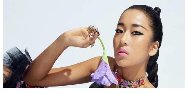 虽然长相总被嘲笑,她的美却独一无二,有着自己的独特魅力