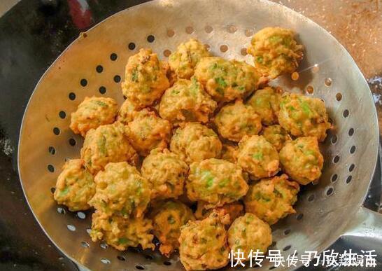 剂子|厨师长教你在家炸萝卜丸子,外酥里嫩不回软,地道的农家做法
