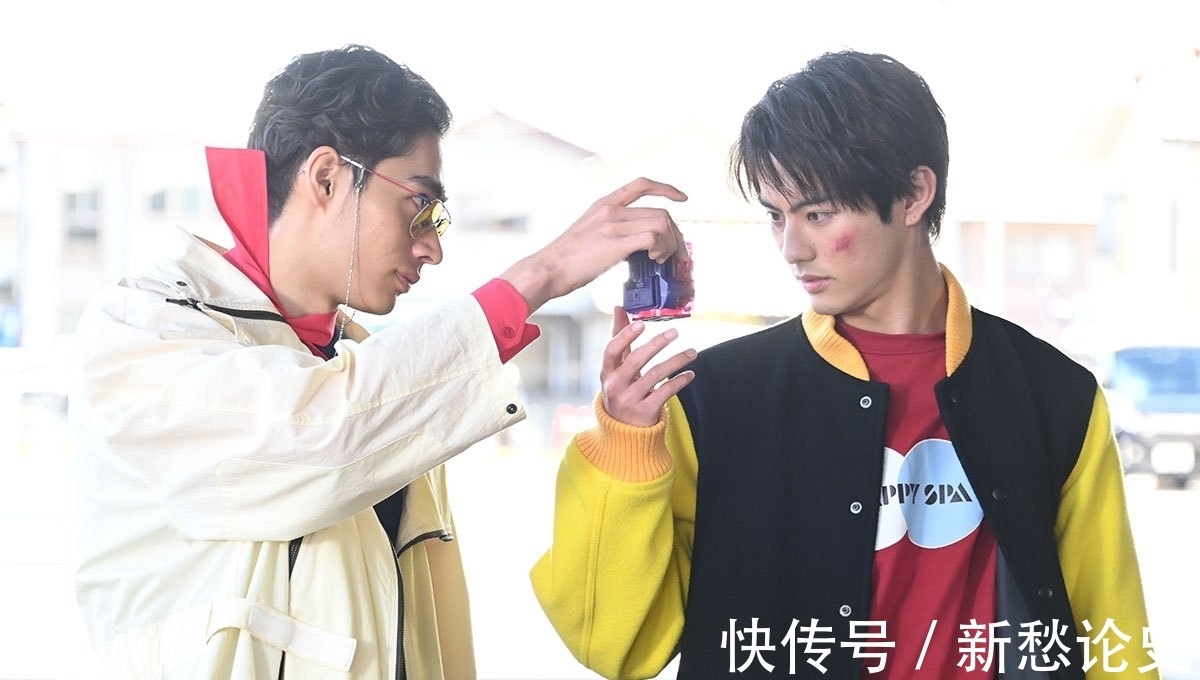 天空之城|假面骑士revice13话预告:强化形态爆诞恐龙登场 蜃楼再登场刮痧