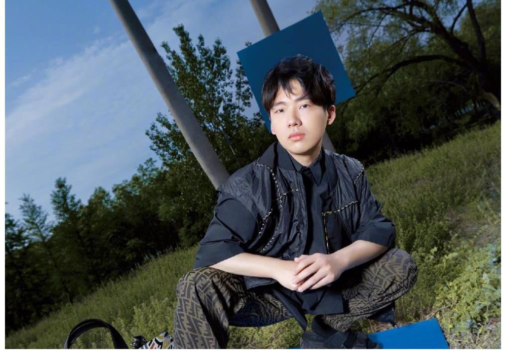 郭麒麟拒帮素人嘉宾搬东西,原因曝光引热议,道出了大多人的心声