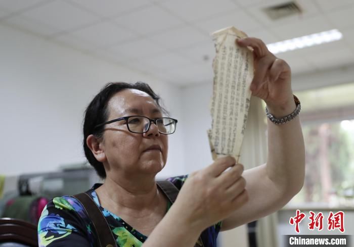 传承|传承！宁夏女“郎中”坚持40年为古籍“续命”