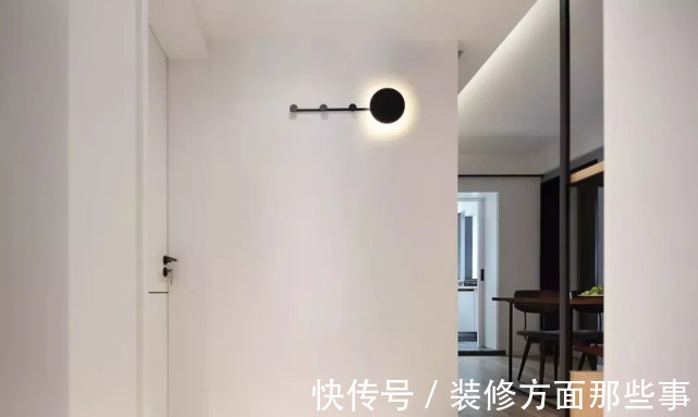 收纳|50平简约风公寓设计,玄关大面积的留白进门没有局促压抑感