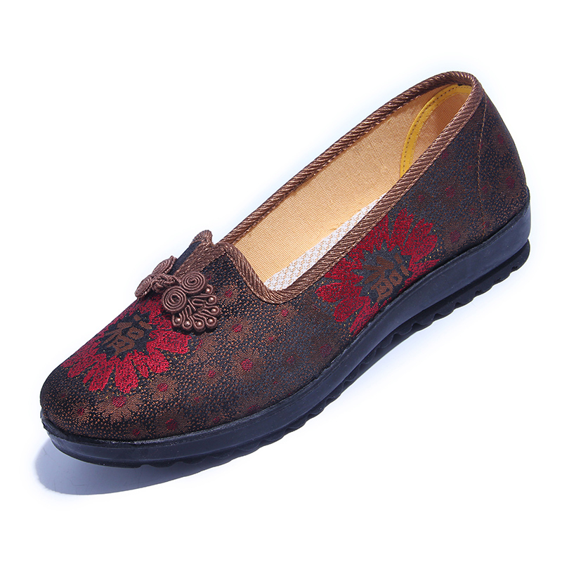 人气 今年年人气最高的6双一字扣凉鞋,一起来露出美脚趾,女人味十足