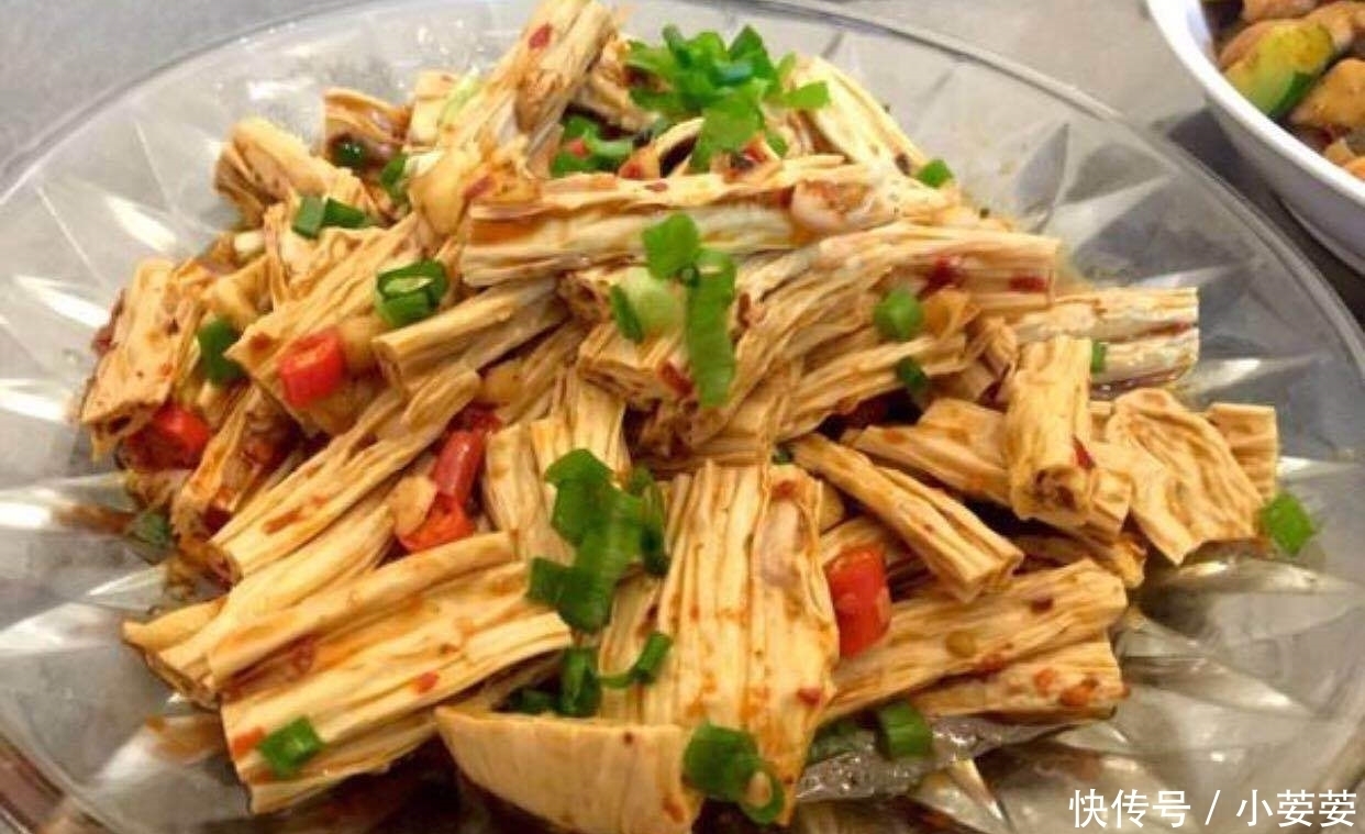 腐竹很多人都喜欢,但是怎么做好吃?我的做法很简单