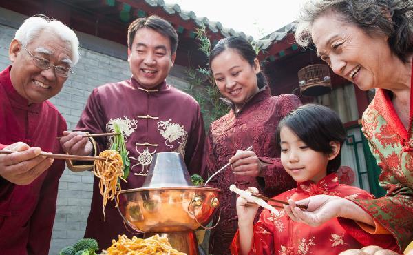 “菜不摆三,筷不成五,席不成六”,到底什么讲究?十人九不知