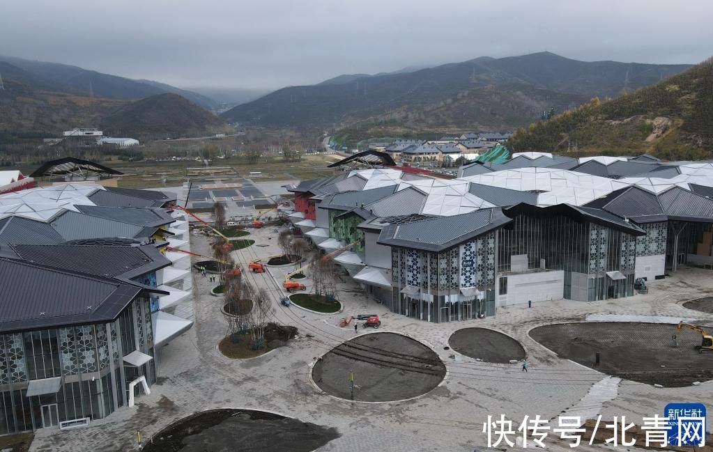 新华社记者|崇礼太子城冰雪小镇建设稳步推进