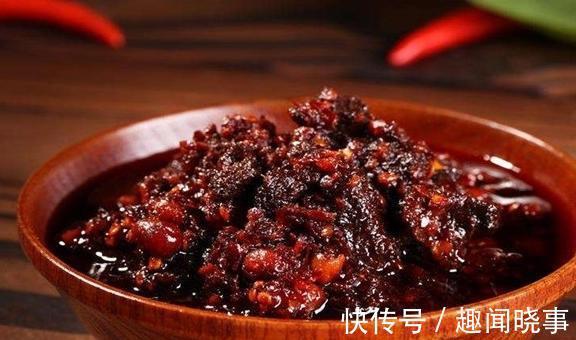 血管|53岁男子脑梗偏瘫,竟然和妻子有关?炒菜放一物,胜过很多“毒”