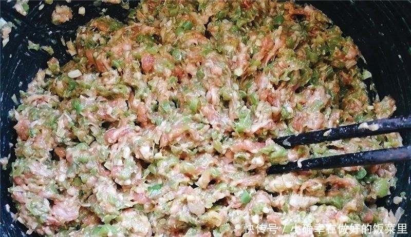 正当季|三伏天,这菜正当季,钙是南瓜4倍,用来包饺子比韭菜馅的还好吃