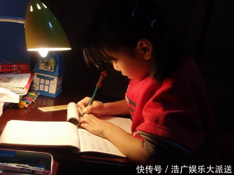 作业|父母在这5个方面放手，孩子以后会更有出息，有多少家长做到了