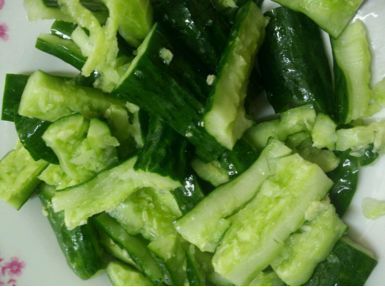 饭店里拍黄瓜为什么那么香，大厨的诀窍在这！