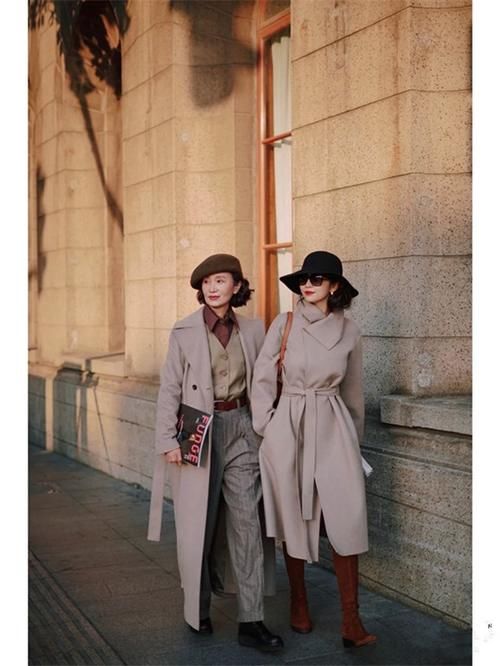 穿西装、学三木，这对“神仙母女”的春日穿搭，每一套都精致优雅