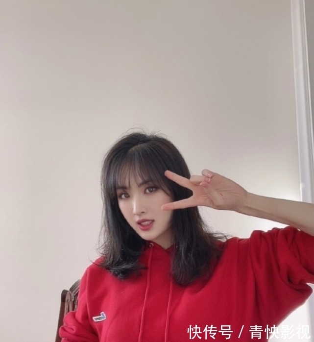 路透照|姚安娜周也合体上热搜，网友的反应很意外，炒CP果然屡试不爽