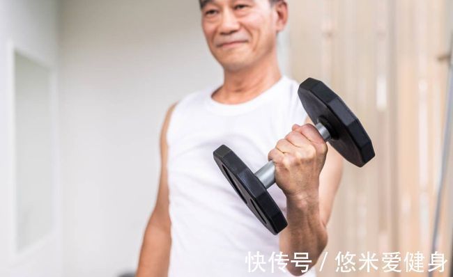 强壮|老年人如何快速增肌？坚持做5个动作，强壮全身肌肉