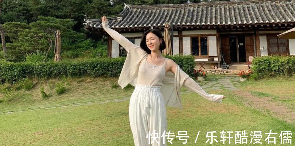 减龄|别再说小个子穿不出气场了,学会这几种穿搭,高级优雅还好看