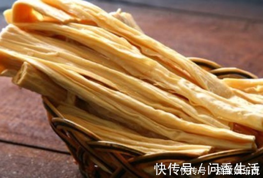 热水|泡腐竹时，是用冷水还是热水很多人做错，难怪腐竹干硬不入味