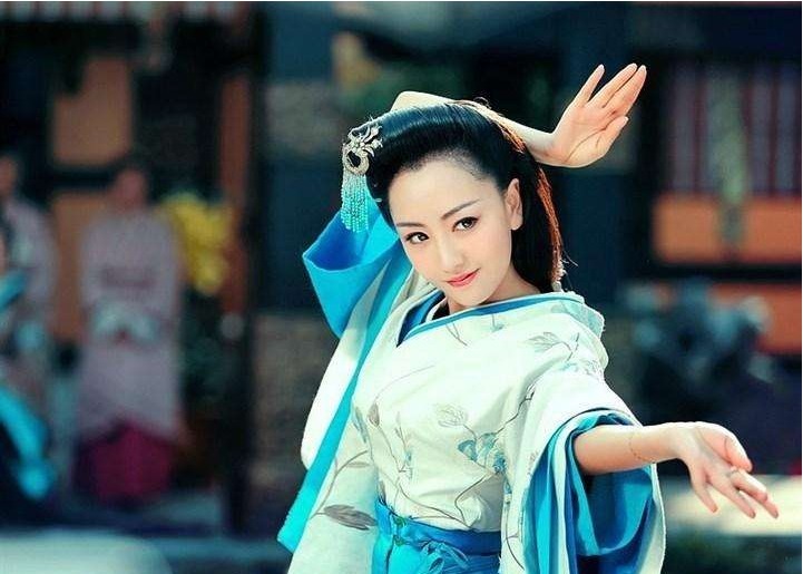 次日|皇后被大臣毒死,皇帝次日封大臣之女为后,受辱5年赐死大臣全族