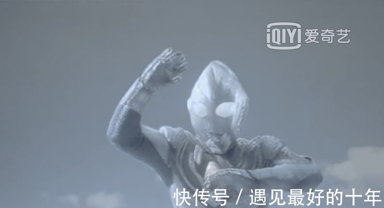 雷丘巴斯|奥特曼拥有双属性的怪兽,曾直接冰封戴拿,后来成为五帝兽的融合素材