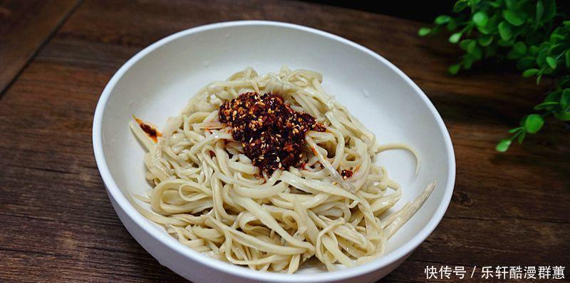 好吃|晚餐不吃主食就吃它,坚持一个月,腰细了,体重轻了,好吃又管饱