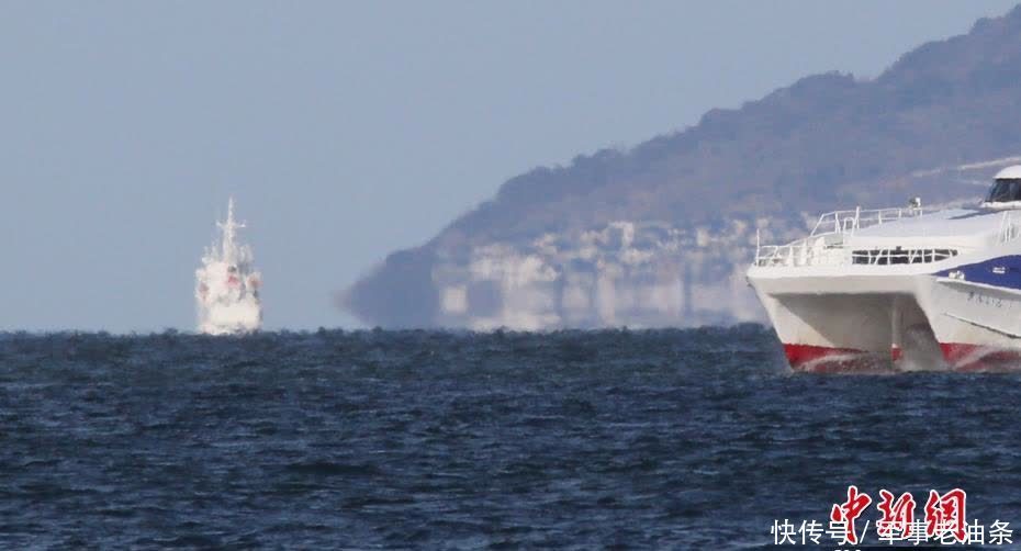 日本福冈现神奇景色 岛屿如漂浮海面