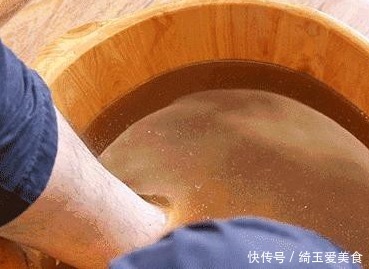 谨记|高血压,谨记早起三不做,饭后三不急,睡前三不宜,降低血压峰值