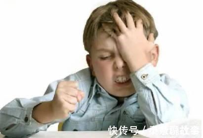 黄金时间|弟弟玩具被抢,向妈妈举报哥哥秘密基地,爸爸:请给孩子完整童年