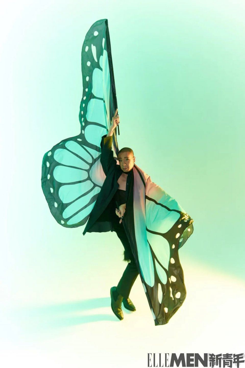 四十岁的梁龙，挺有劲儿