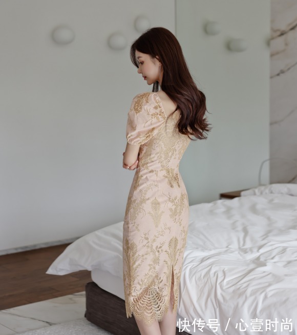 女神孙允珠的时尚搭配：奶油柠黄查理贵族立体绣花裙